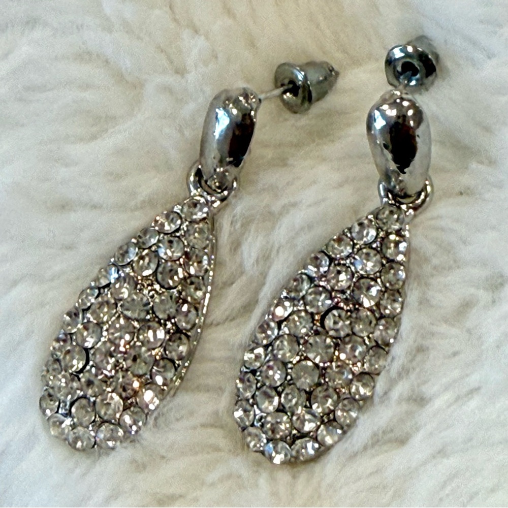 Silver Crystal Teardrop Dangle Earrings